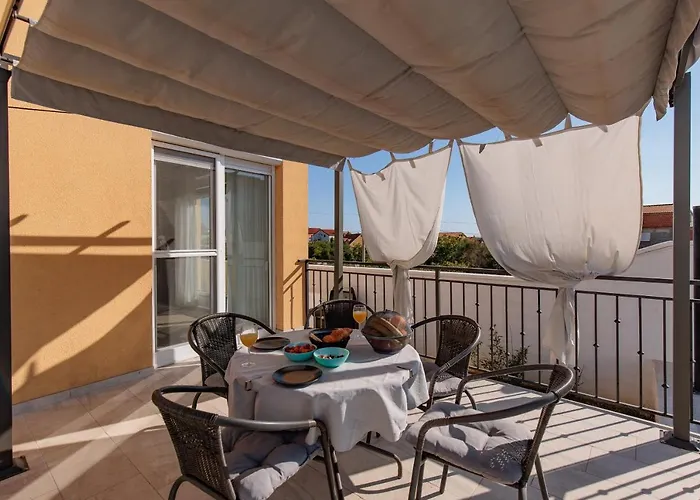 Villa Family And Friends Private Heated Pool With Jacuzzi