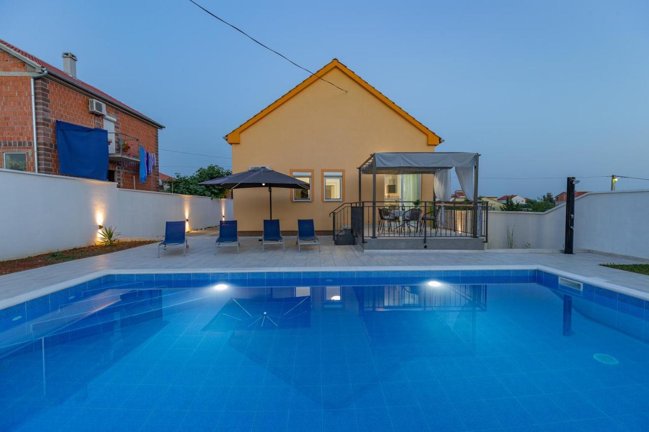 Family And Friends Private Heated Pool With Jacuzzi Vila Zadar